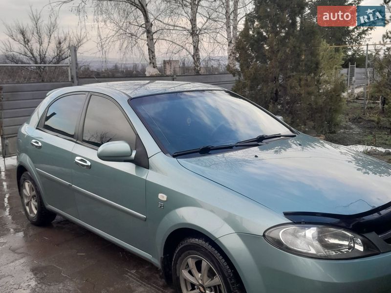 Хэтчбек Chevrolet Lacetti 2006 в Кривом Роге фото 3 Хэтчбек Chevrolet Lacetti 2006 в Кривом Роге