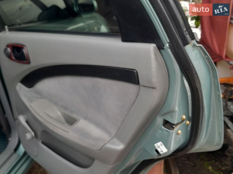 Хэтчбек Chevrolet Lacetti 2006 в Кривом Роге фото 6 Хэтчбек Chevrolet Lacetti 2006 в Кривом Роге