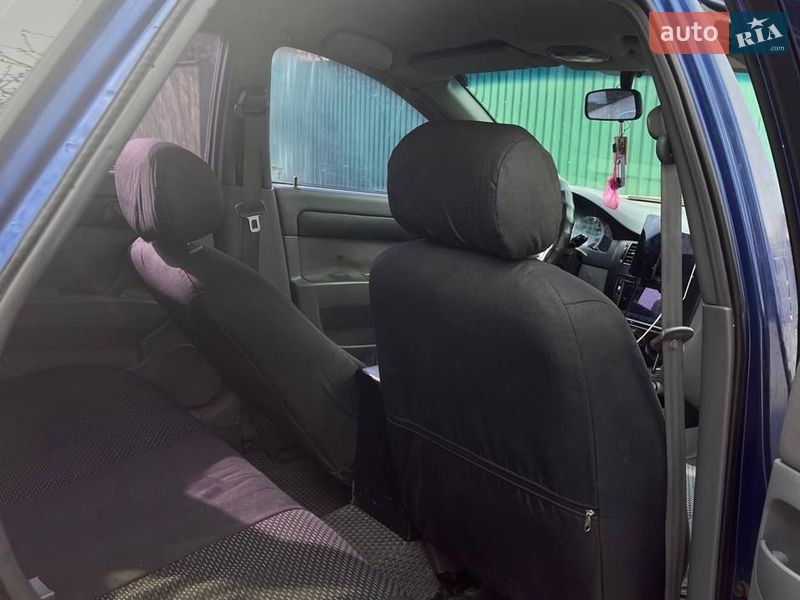 Седан Chevrolet Lacetti 2005 в Полтаве