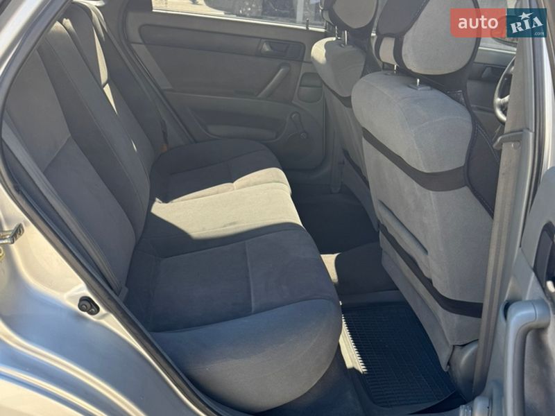 Седан Chevrolet Lacetti 2007 в Киеве