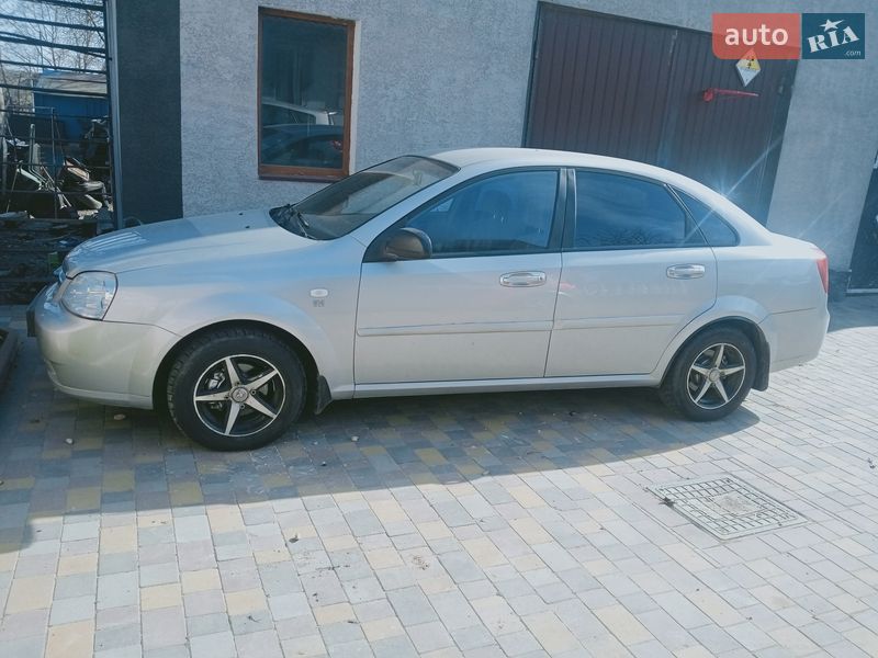 Седан Chevrolet Lacetti 2006 в Дубно