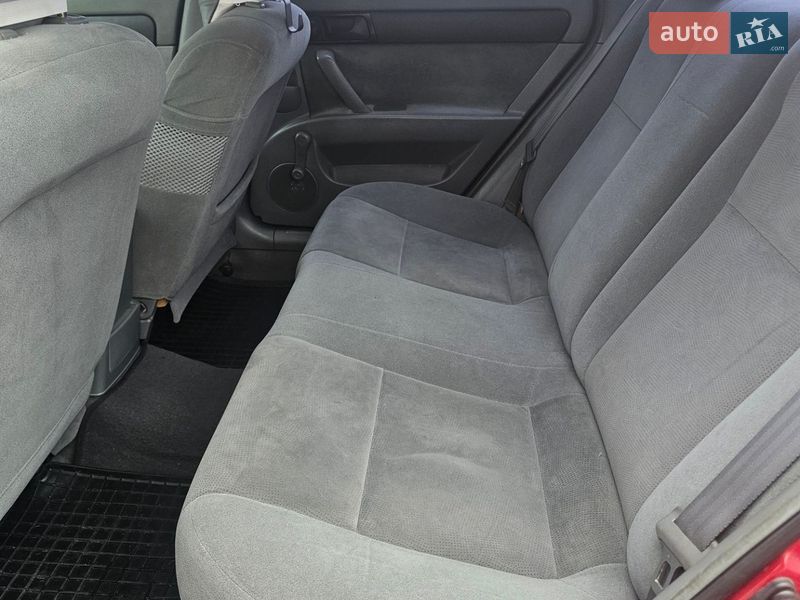 Седан Chevrolet Lacetti 2005 в Днепре