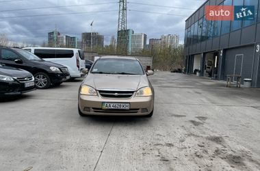 Седан Chevrolet Lacetti 2004 в Киеве