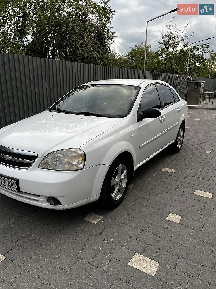 2010 Chevrolet Lacetti - мініатюра 3