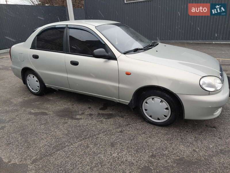 Седан Chevrolet Lanos 2007 в Днепре