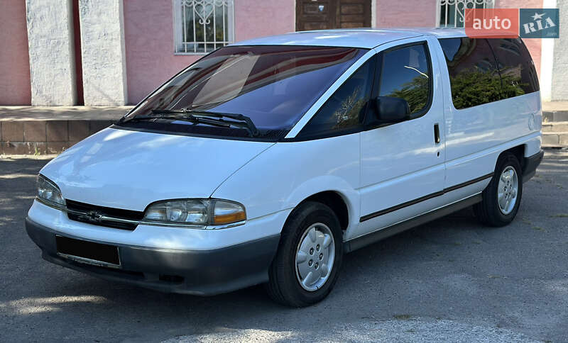 Минивэн Chevrolet Lumina APV 1995 в Днепре