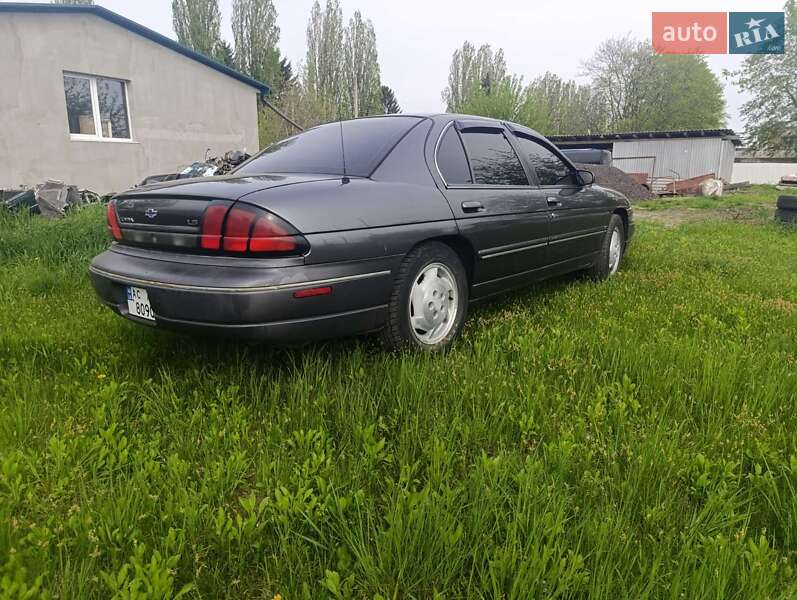 Седан Chevrolet Lumina 1996 в Зорі
