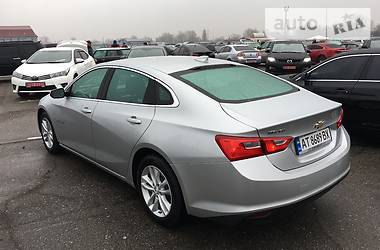 Седан Chevrolet Malibu 2016 в Косове