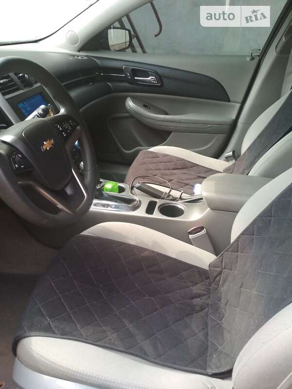 Седан Chevrolet Malibu 2014 в Тернополі
