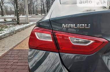 Седан Chevrolet Malibu 2016 в Кропивницькому