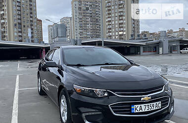 Седан Chevrolet Malibu 2016 в Ужгороді