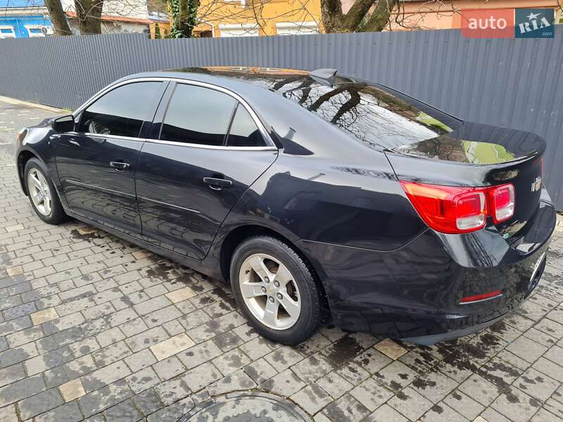 Седан Chevrolet Malibu 2014 в Ужгороді