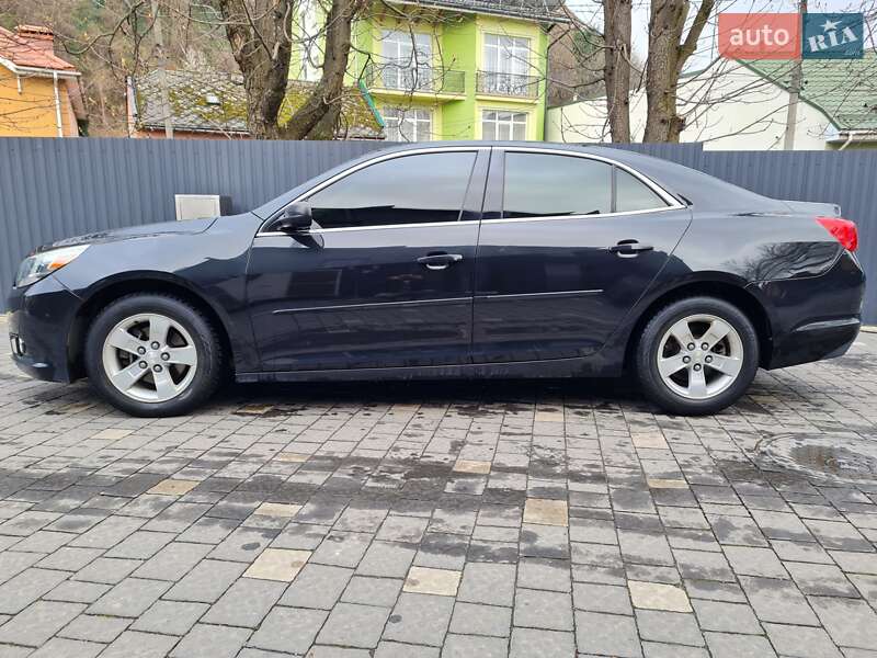 Седан Chevrolet Malibu 2014 в Ужгороді