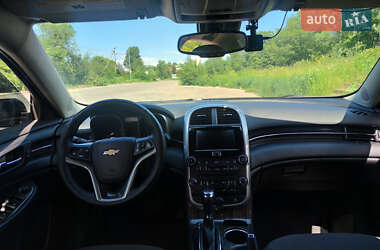 Седан Chevrolet Malibu 2014 в Кривом Роге