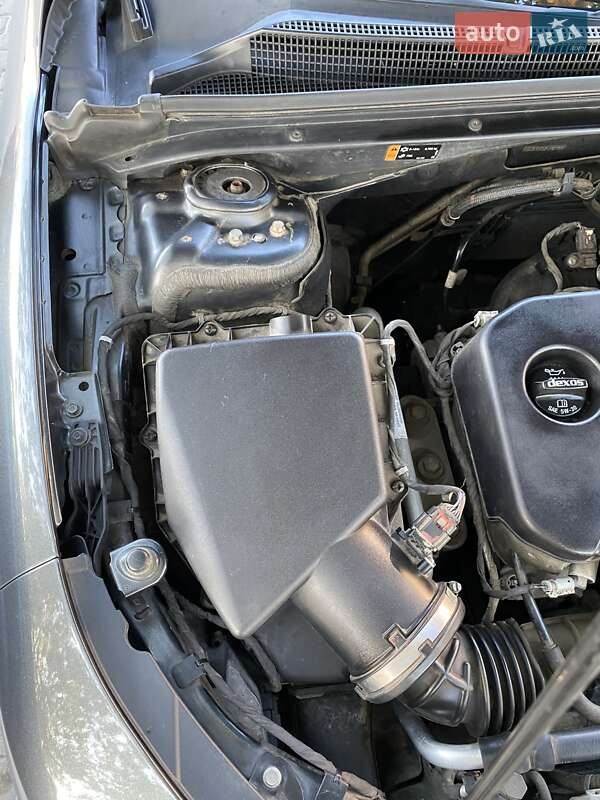 Седан Chevrolet Malibu 2015 в Киеве