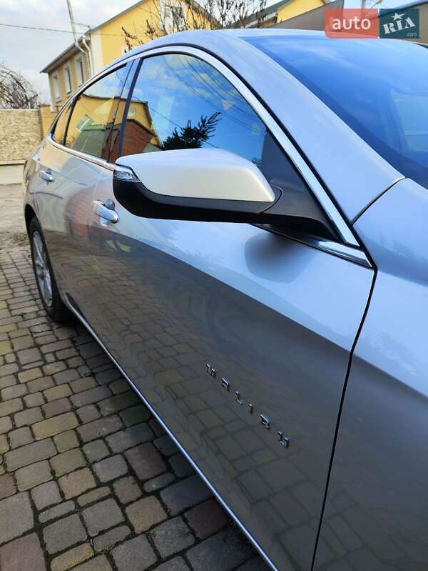 Седан Chevrolet Malibu 2016 в Вышгороде