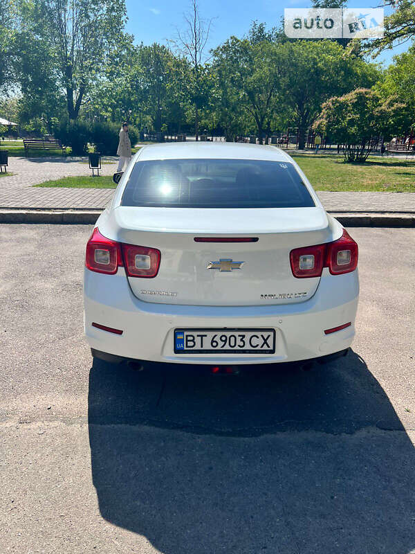 Седан Chevrolet Malibu 2013 в Києві