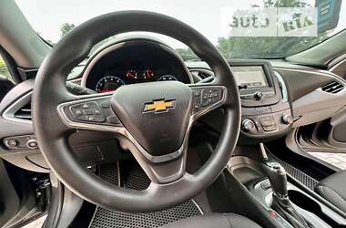 Седан Chevrolet Malibu 2018 в Одессе