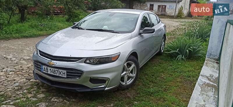 Седан Chevrolet Malibu 2016 в Шаргороде