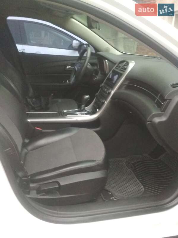 Седан Chevrolet Malibu 2015 в Харкові