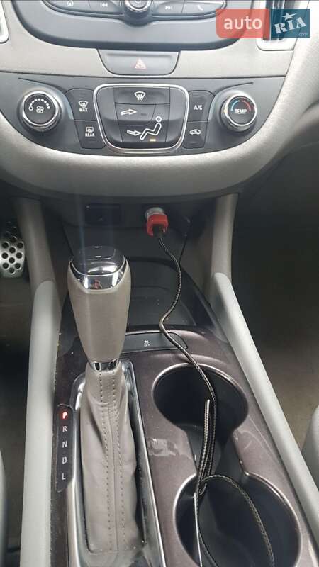 Седан Chevrolet Malibu 2016 в Івано-Франківську