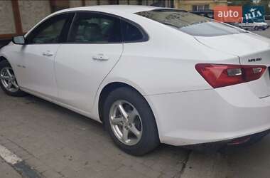 Седан Chevrolet Malibu 2016 в Івано-Франківську