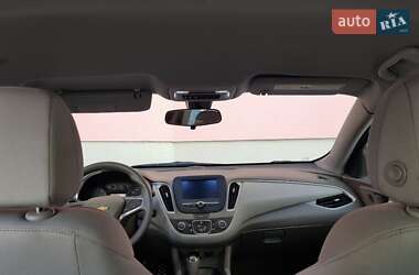 Седан Chevrolet Malibu 2016 в Івано-Франківську