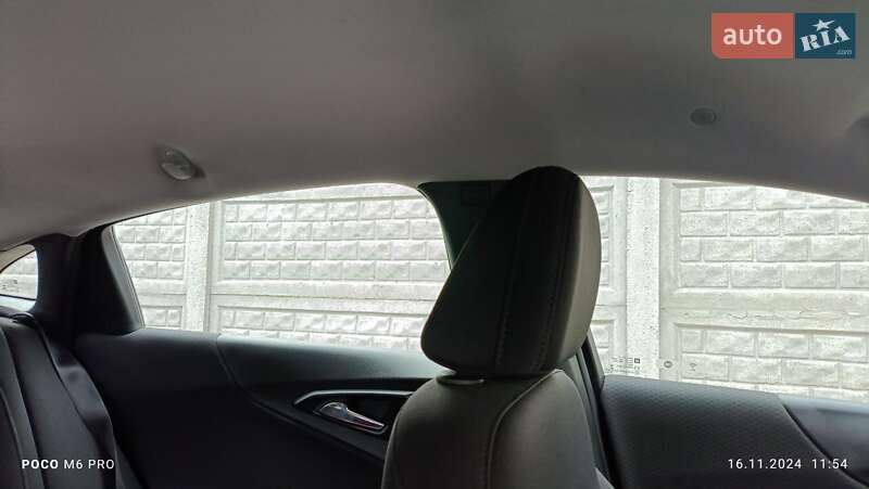 Седан Chevrolet Malibu 2018 в Черкасах