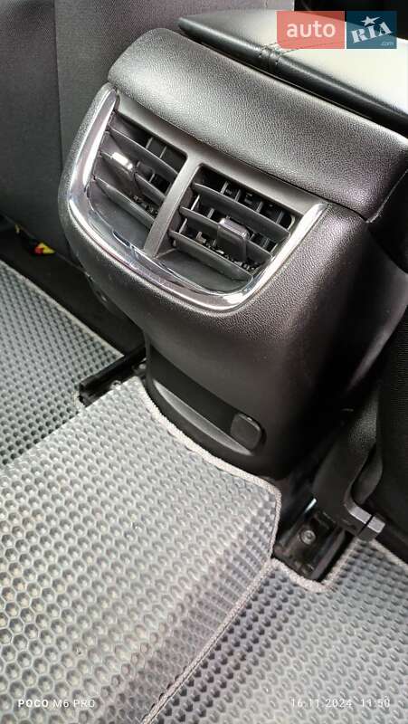 Седан Chevrolet Malibu 2018 в Черкасах