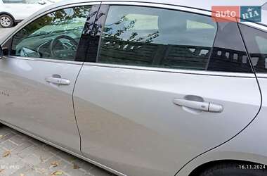 Седан Chevrolet Malibu 2018 в Черкасах