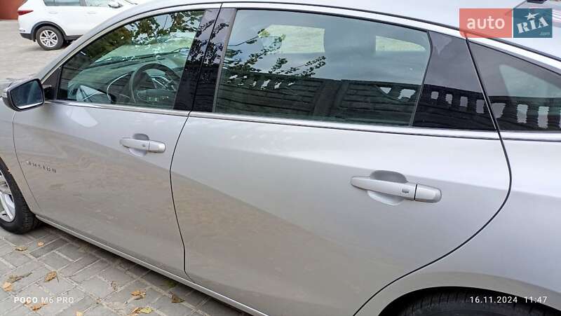 Седан Chevrolet Malibu 2018 в Черкасах