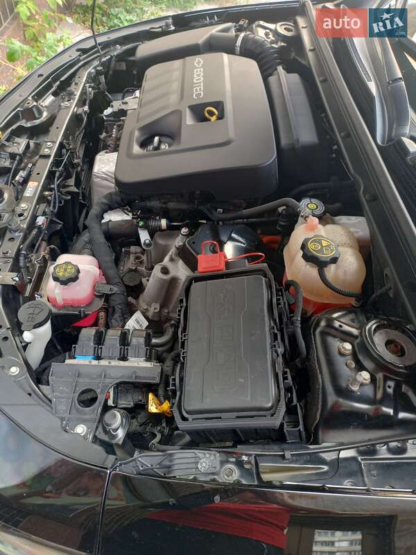 Седан Chevrolet Malibu 2016 в Києві фото 17 Седан Chevrolet Malibu 2016 в Києві