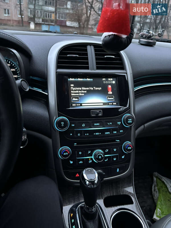 Седан Chevrolet Malibu 2014 в Запорожье