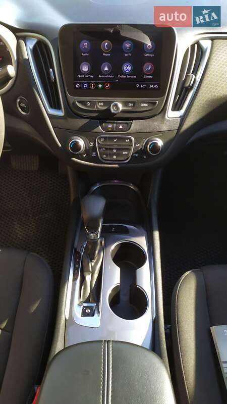 Седан Chevrolet Malibu 2022 в Львові