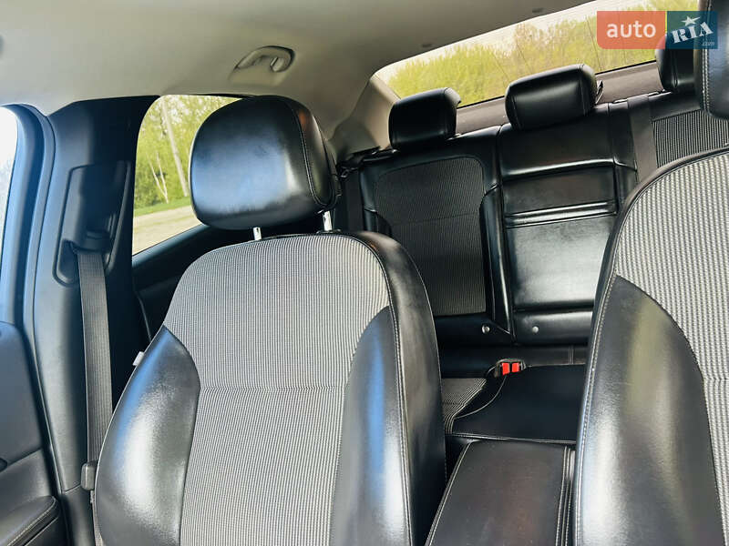 Седан Chevrolet Malibu 2012 в Золочеве