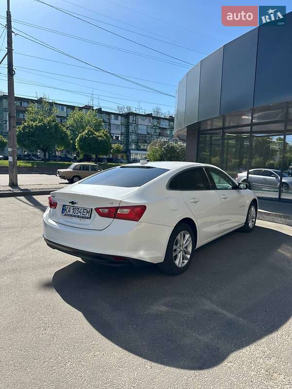 Седан Chevrolet Malibu 2017 в Дніпрі