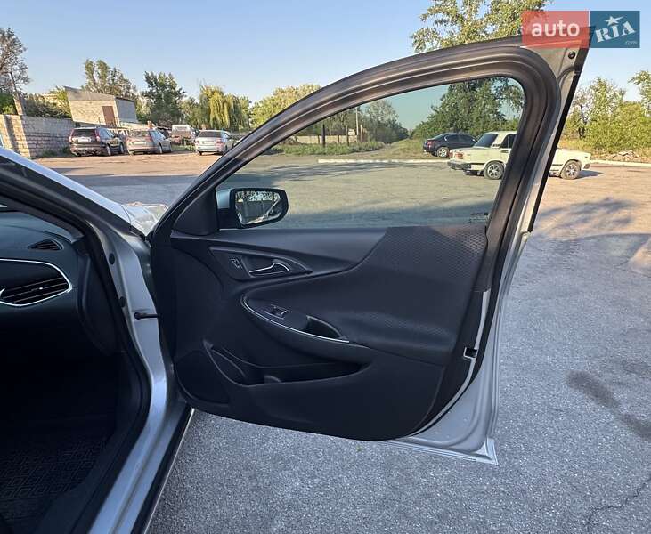 Седан Chevrolet Malibu 2017 в Кам'янському