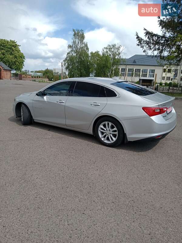 Седан Chevrolet Malibu 2016 в Володимирі