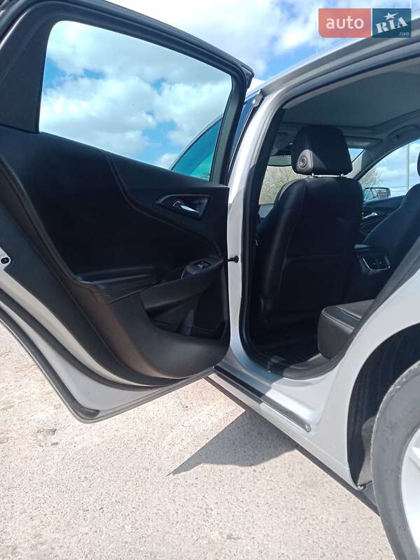 Седан Chevrolet Malibu 2016 в Володимирі