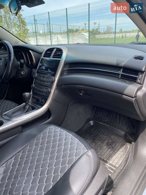 Седан Chevrolet Malibu 2012 в Олександрії