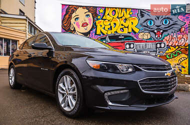 Седан Chevrolet Malibu 2016 в Львове