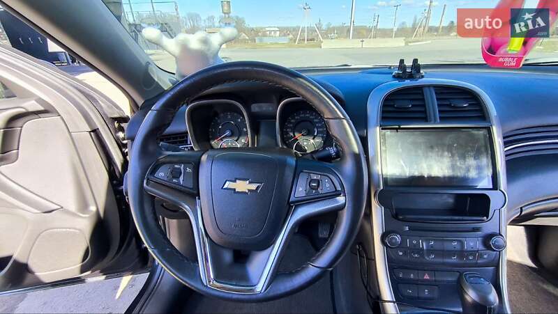 Седан Chevrolet Malibu 2015 в Жашківу