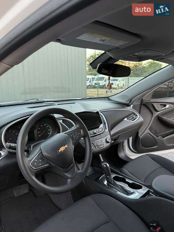 Седан Chevrolet Malibu 2019 в Миколаєві
