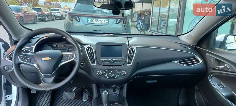 Седан Chevrolet Malibu 2017 в Львове фото 5 Седан Chevrolet Malibu 2017 в Львове