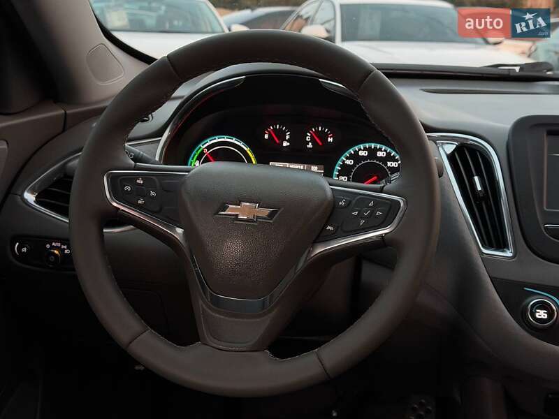 Седан Chevrolet Malibu 2016 в Харкові