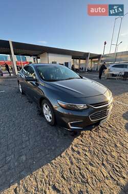 Седан Chevrolet Malibu 2017 в Киеве