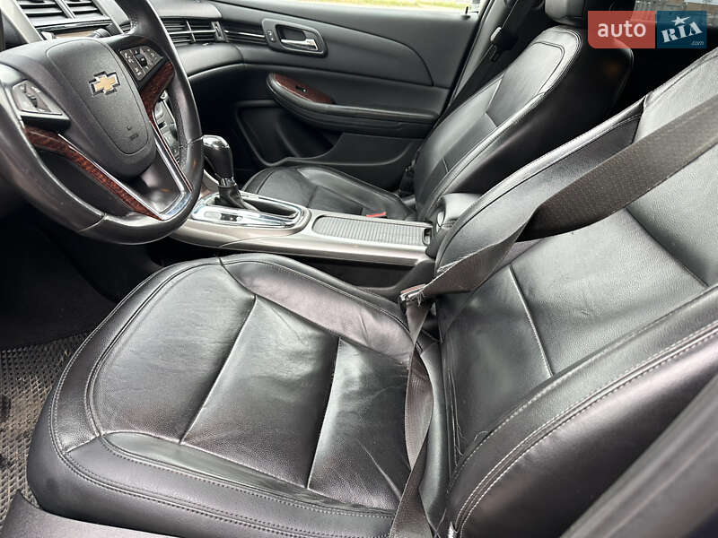 Седан Chevrolet Malibu 2013 в Львове