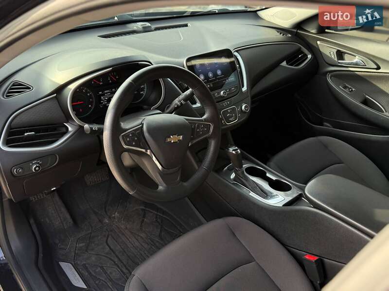 Седан Chevrolet Malibu 2020 в Киеве