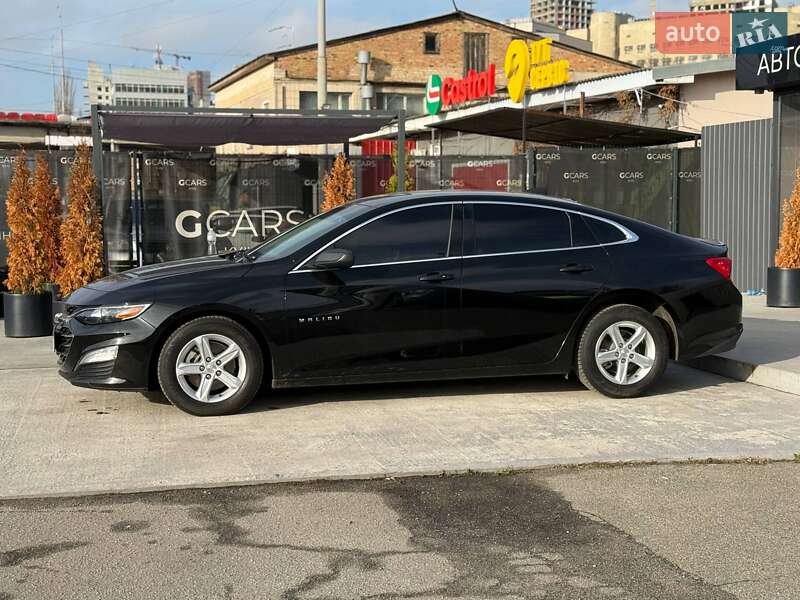 Седан Chevrolet Malibu 2020 в Киеве