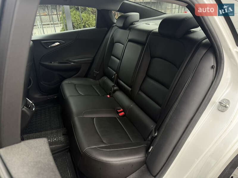 Седан Chevrolet Malibu 2016 в Києві